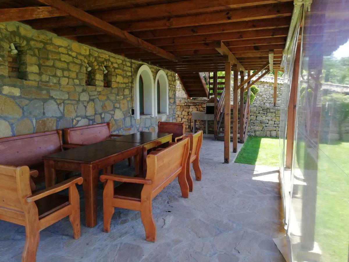 Guest House Diabora อาร์บานาซิ ภายนอก รูปภาพ